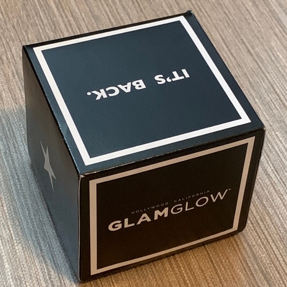 GLAMGLOW YOUTHMUD Glow Stimulating & Exfoliating Treatment Mask - Picture 4 of 5